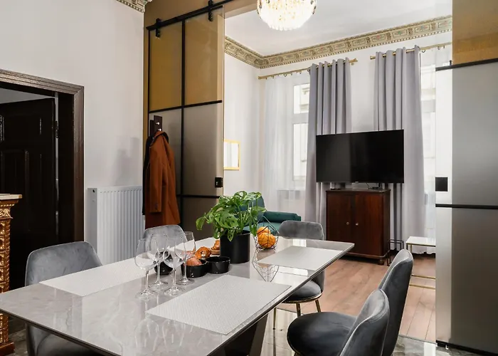 Glamour By Kramm - W Centrum Poznania Przy Ul Polwiejskiej Posen