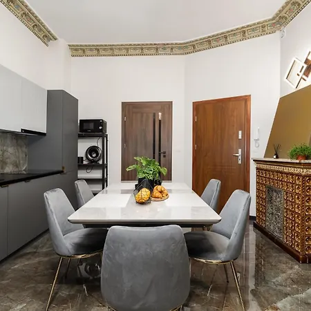 Glamour - Centrum Poznania *