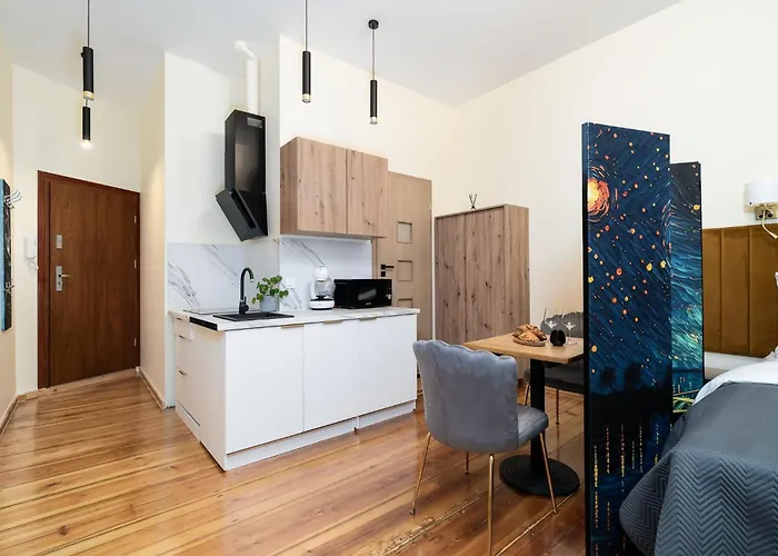 Glamour By Kramm - W Centrum Poznania Przy Ul Polwiejskiej Apartment Poznan